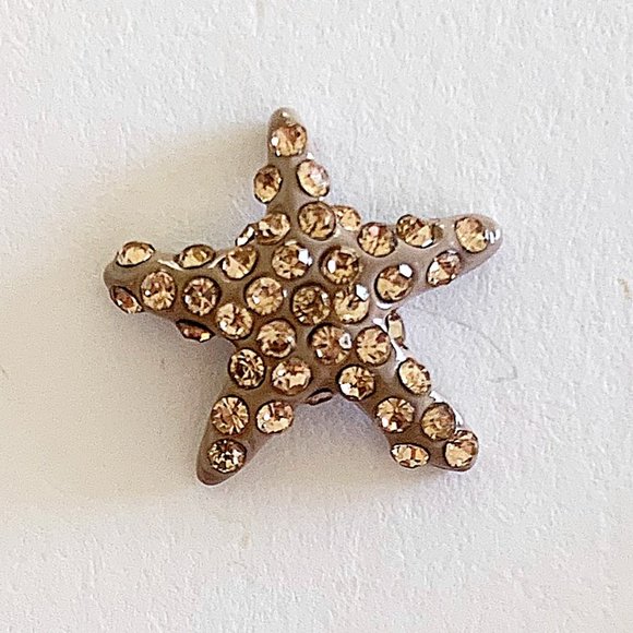 Starfish & Pearl Clam Shell Asymmetrical Rhinestone Stud Earrings - Picture 4 of 6